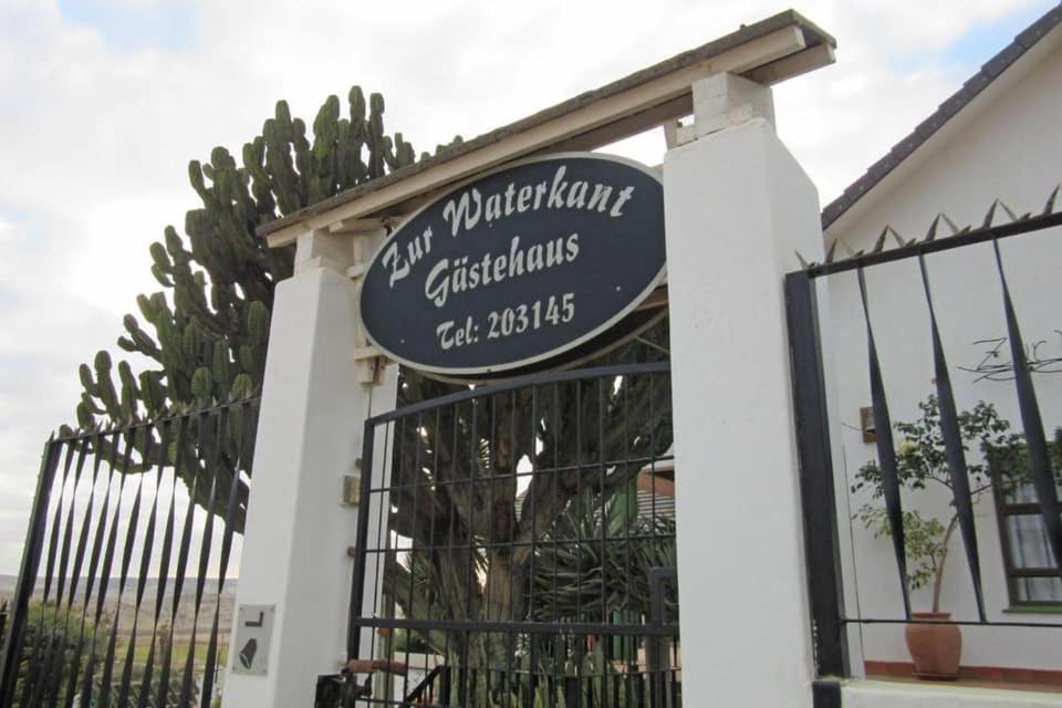 Zur Waterkant Guesthouse Людериц Экстерьер фото